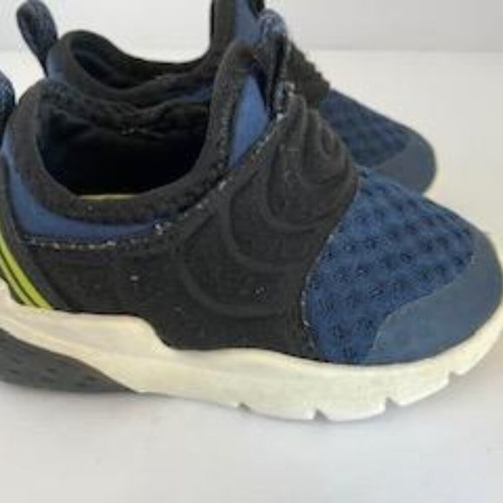 Athletic Works Navy Blue Pull on Sneakers size 5 Toddler